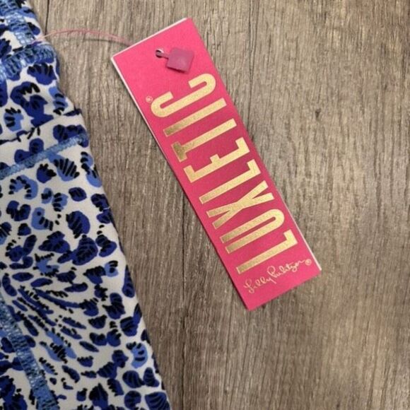 NWT Lilly Pulitzer UPF 50+ Luxletic Carpe Vita Flare Legging Blue Twisted Up XS - Picture 4 of 7